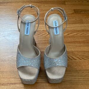 Steve Madden Platform Heel